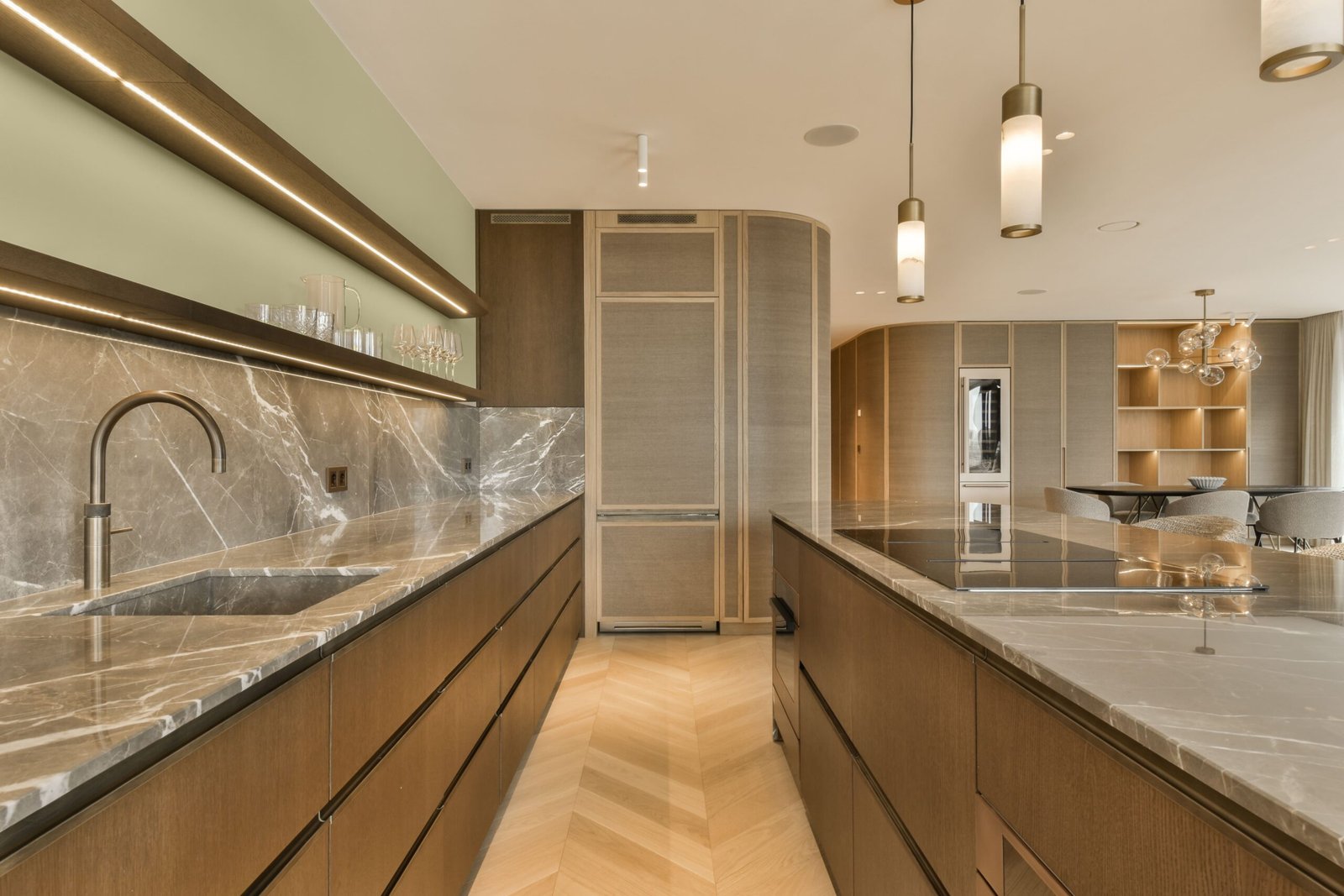 Custom Kitchens and Wardrobes